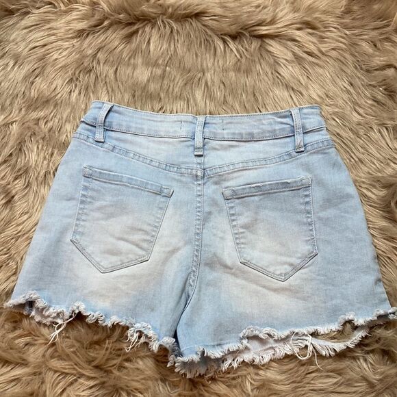 YMI High Rise Dream Fit Light Wash Distressed Frayed Hem Ripped Denim/Jean Short - Picture 2 of 5